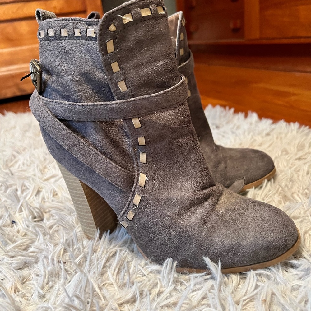 Great ankle boots gently worn